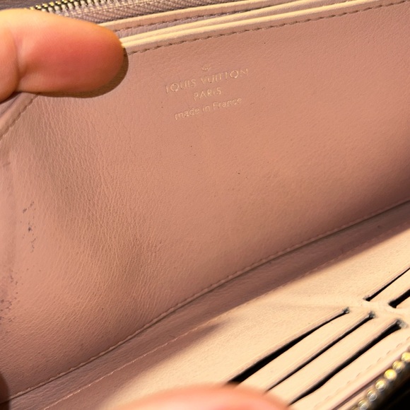 Louis Vuitton Long Zippy Wallet Mahina - Picture 7 of 12